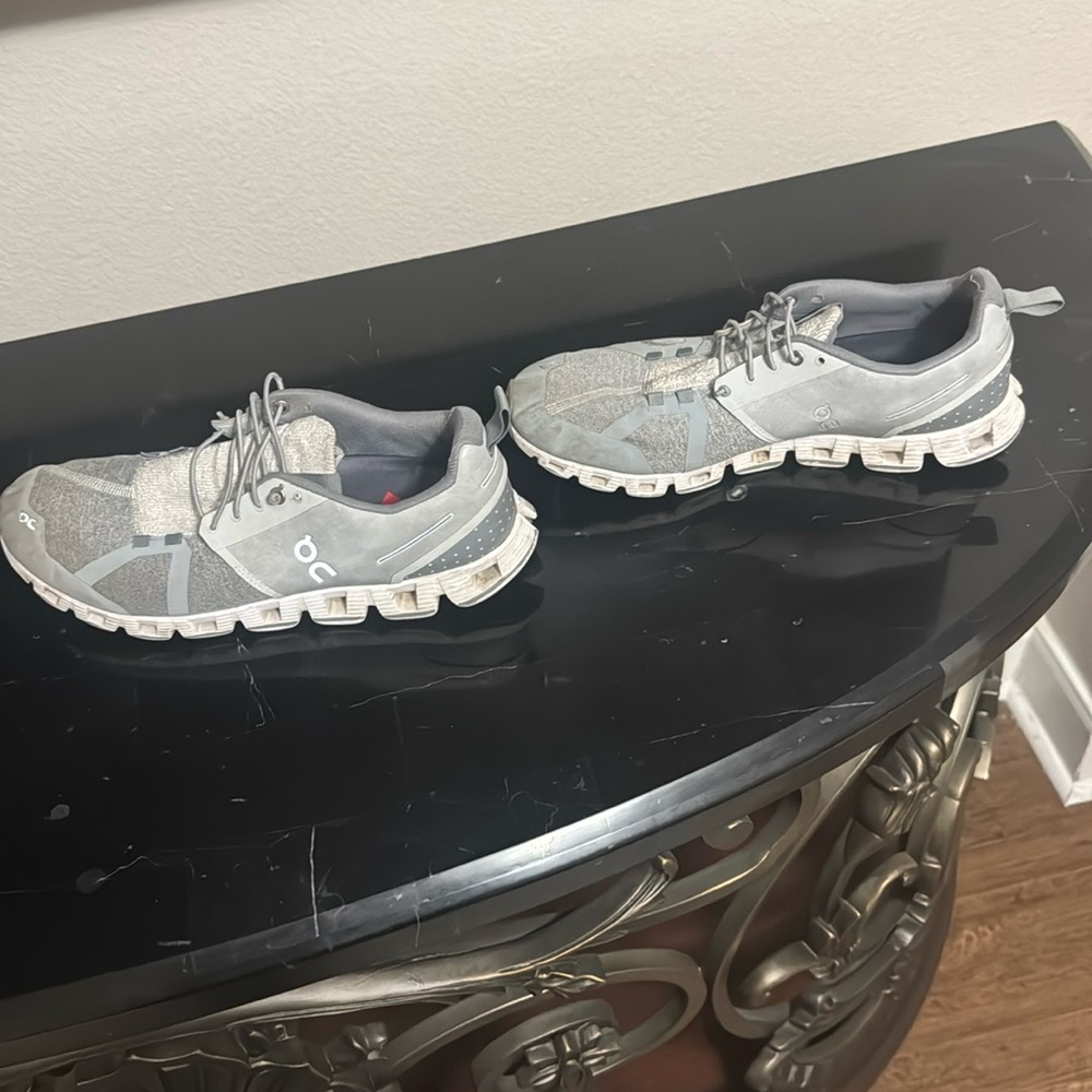 On Cloud tennis shoes